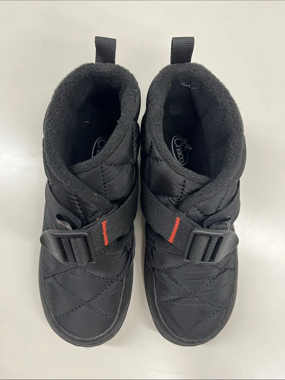 New Chaco Kids Black Quilted Booties with Strap Size 2.5